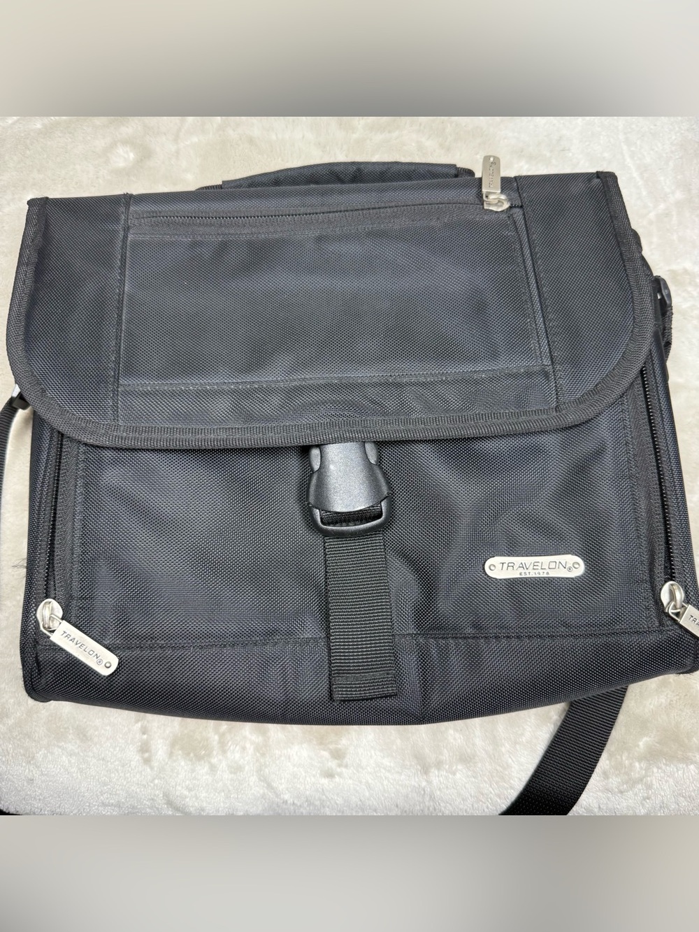 Travelon Black Men's Messenger Crossbody Briefcase